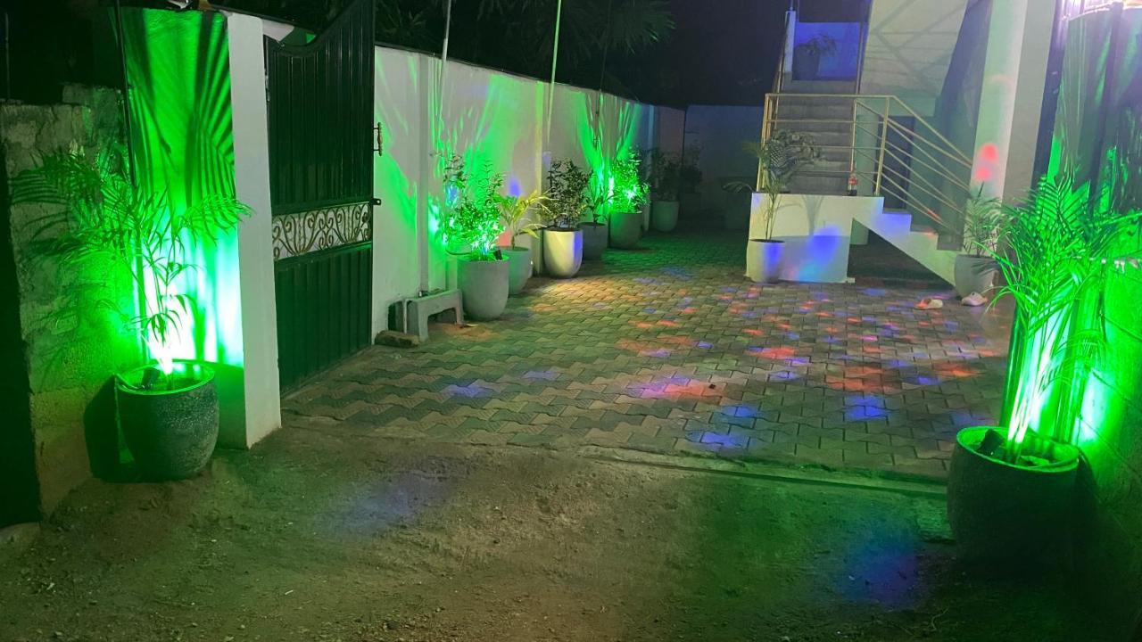 Lali Beach Villa Trincomalee Exterior foto